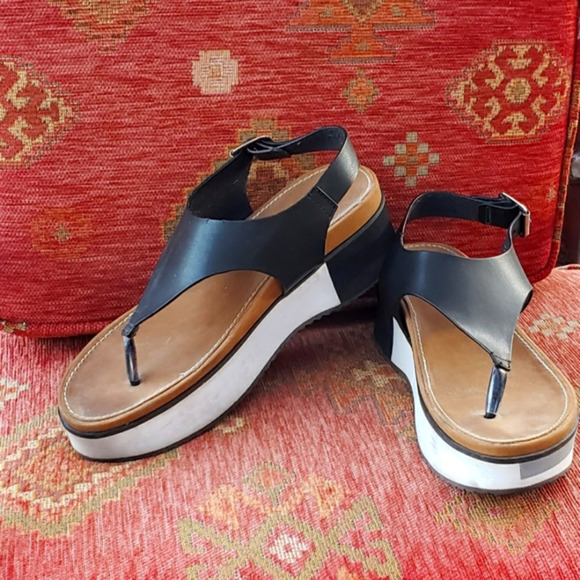 Pierre‎ Dumas Black Wedge Sandal - Picture 1 of 7